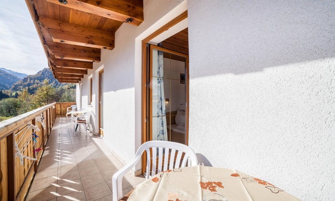 Moso in Passiria Apartment | Apartment "Egarthof Alpenrose" with Mountain View, Balcony & Garden