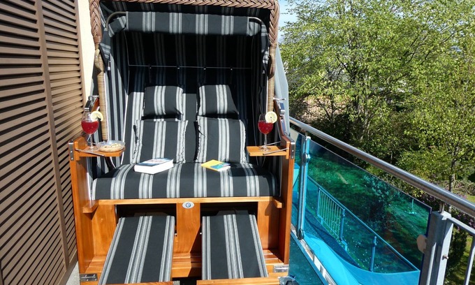 Juliusruh Apartment | Apartment 'Ferienwohnung Stella Fiante' with Sea View, Balcony and Wi-Fi