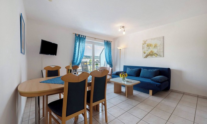 Thornich Apartment | Apartment 'Fewo Goofy' with Mountain View, Private Garden and Wi-Fi