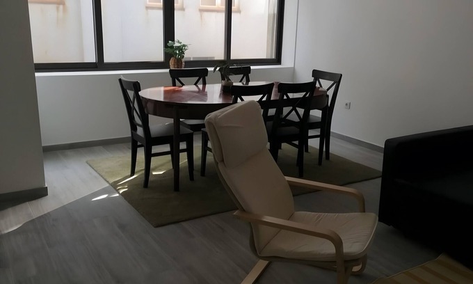 Furadouro Apartment | Apartment 'Furadouro 30 Meters from the Beach' with Wi-Fi and Air Conditioning