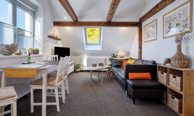 Neustrelitz Apartment | Apartment 'Gemütliche Ferienwohnung In Seenähe' with Shared Terrace, Shared Garden and Wi-Fi