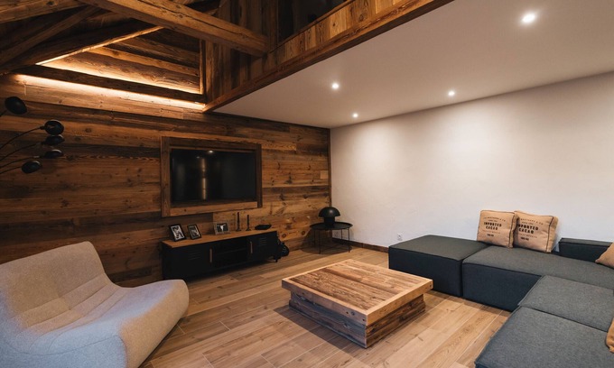 La Tour Apartment | Apartment 'Gîte Maria' with Mountain View, Shared Garden and Wi-Fi