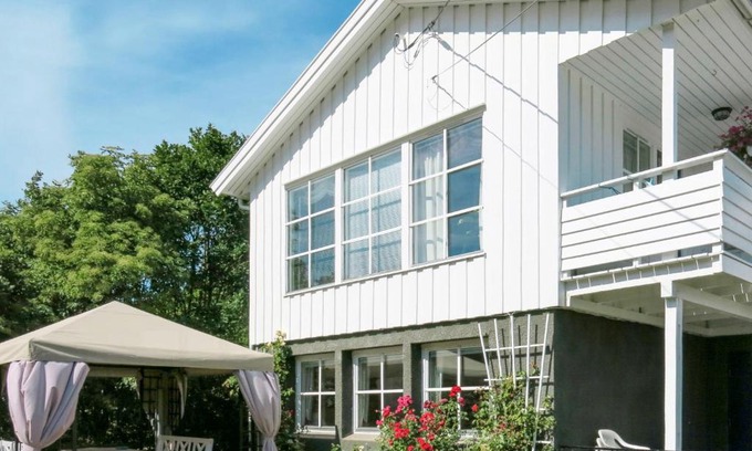 Spangereid Apartment | Apartment Grønsfjord - SOW418 by Interhome