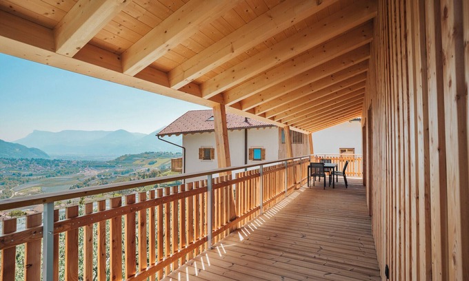 Caines Apartment | Apartment 'Huetterhof Apartement Huetter' with Mountain View, Private Terrace and Wi-Fi