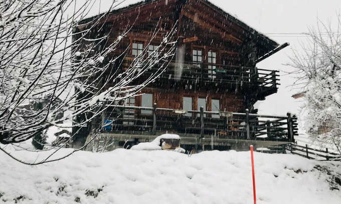 Versegeres Apartment | Apartment in a historic chalet near Verbier