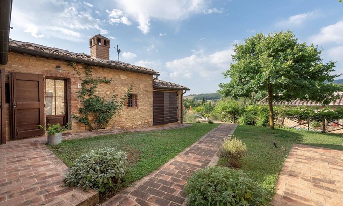 Simignano Cottage | Apartment in Chianti with pool ID 3939