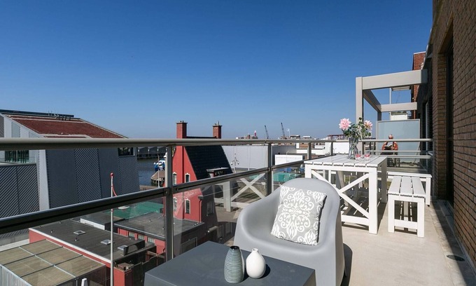 Vissershaven Apartment | Apartment in Den Haag with sea beach