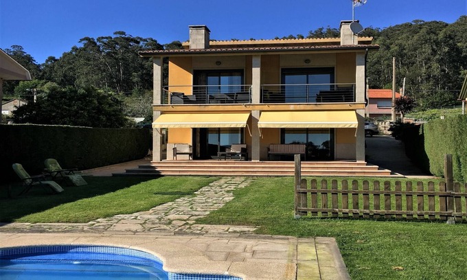 Nerga Apartment | Apartment in Cangas near Playa de Barra