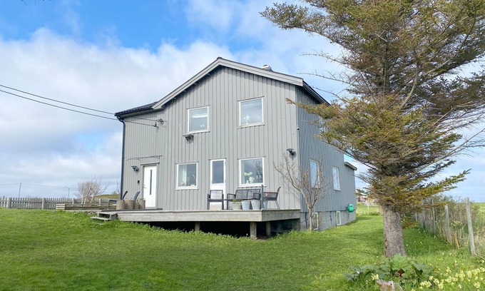 Nord-Fron Apartment | Apartment in Island Paradise