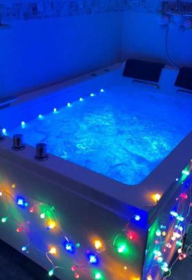 Gare Apartment | Apartment in Paris with Jaccuzzi