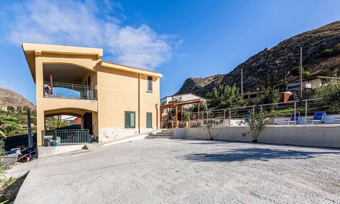 Realmonte Villa | Apartment in Sicily with Pool and Terrace