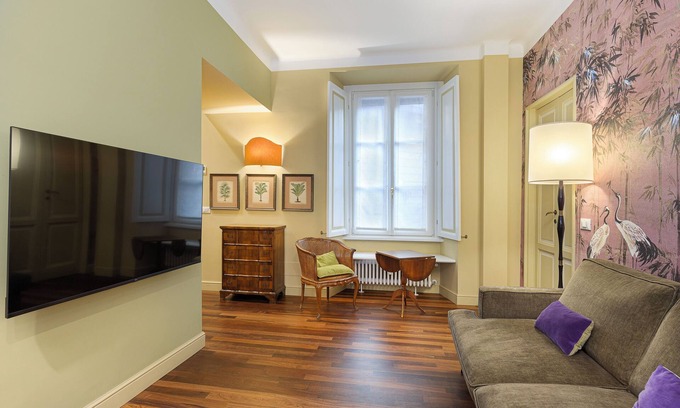 Magenta Apartment | Apartment in the Old Town furnished with passion, silence and design