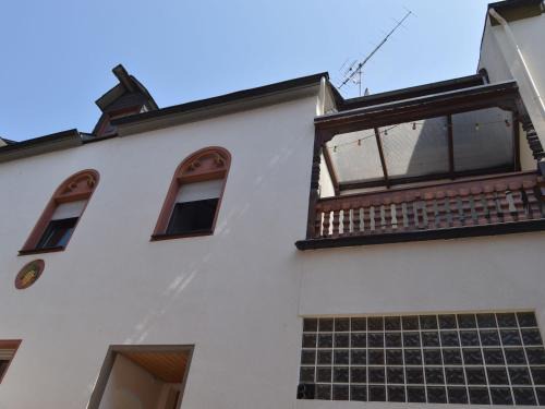 Zell Apartment | Apartment in Zell near Mosel River & Vineyards