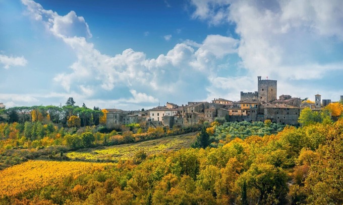Castellina in Chianti Apartment | Apartment 'Poggio Della Capannina Di Castellina in Chianti' with Private Garden and Wi-Fi