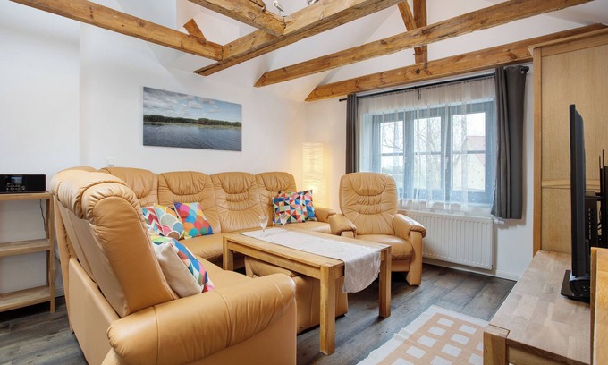 Gneventhin Apartment | Apartment 'Kornkammer' with Lake View, Private Garden and Wi-Fi