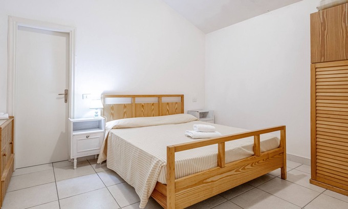 Ansedonia Apartment | Apartment 'La Capannuccia D' with Sea View, Wi-Fi and Air Conditioning
