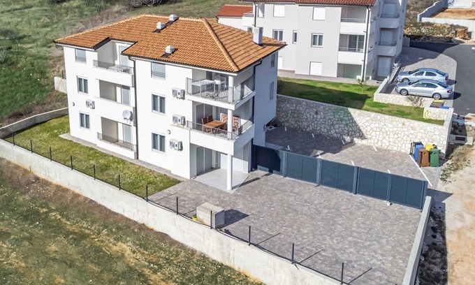 Baska Apartment | Apartment Lana with mountain and sea view