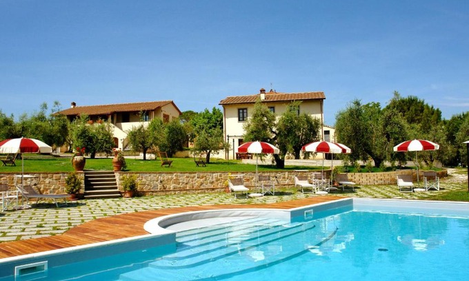 Cerreto Guidi Apartment | Apartment Leonardo - Borgo Fontana by Interhome