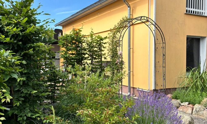 Zempin Apartment | Apartment 'Mien Lüttes Glück - Backboord' with Private Terrace, Private Garden and Wi-Fi