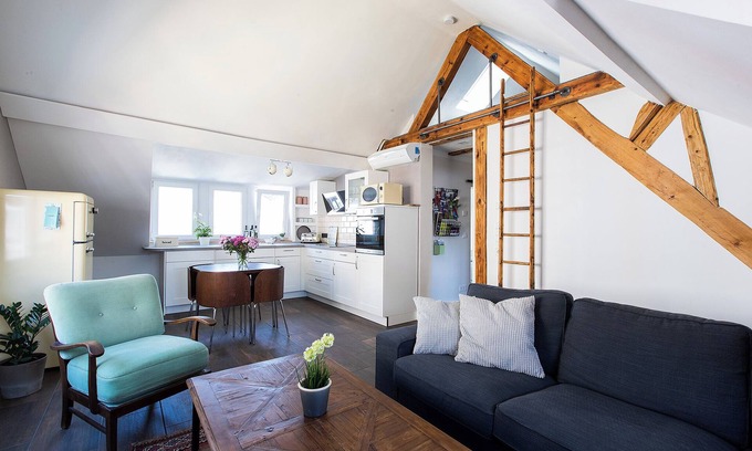 Pfaffendorf Apartment | Apartment MILO: 3 room attic apartment, air-conditioned and close to the city