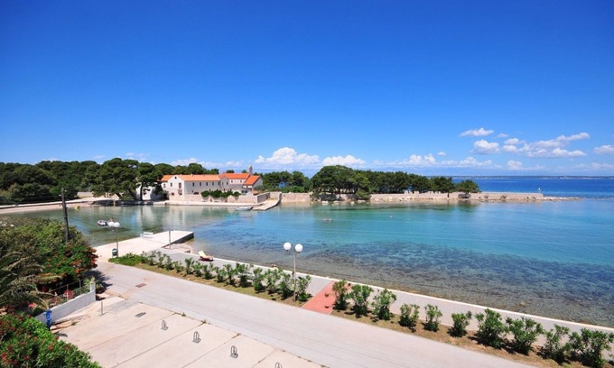 Susica Apartment | Apartment MiMa - 150 m from the beach: A1(2+2) - Susica, Island Ugljan, Croatia