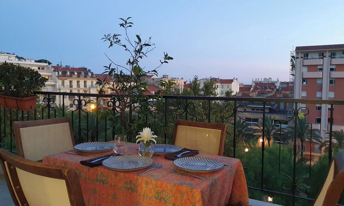 Riquier Apartment | Apartment Modern With A/C and Terrasse