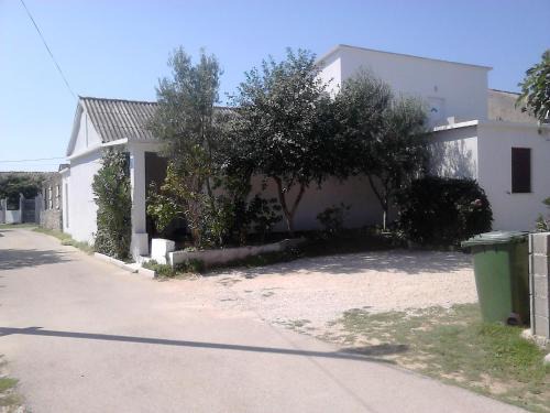Nin Apartment | Apartment Nin 13158a