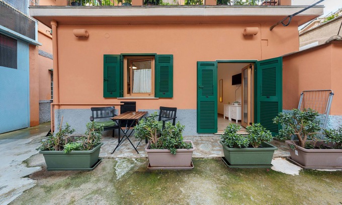 Nervi Apartment | Apartment 'Nonna Gina' with Air Conditioning