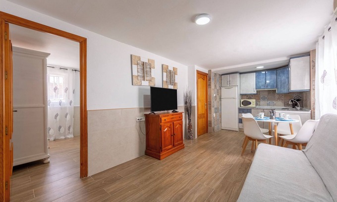 El Pozo de los Frailes Apartment | Apartment 'Noria 2' with Air Conditioning