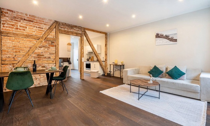 Cottbus Apartment | Apartment 'Oase 2' with Wi-Fi