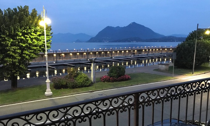 Stresa Apartment | Apartment on the lakefront in downtown Stresa