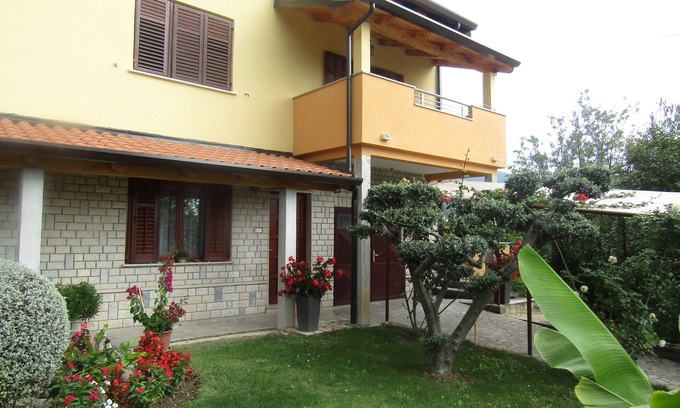 Ciritez Apartment | Apartment Pino is located in a quiet town in Istria Roč.