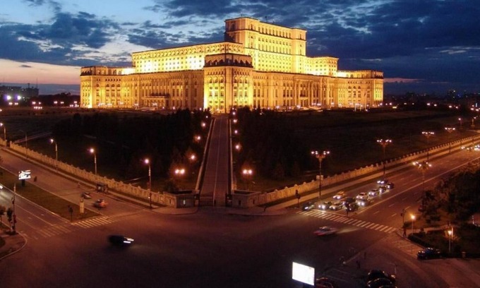 Bucharest Apartment | Apartment SEBE