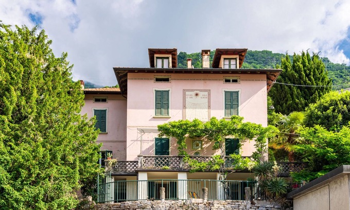 Moltrasio Apartment | Apartment Venere by Interhome