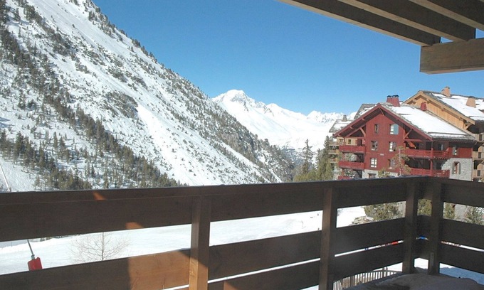 Arc-1950 Apartment | Apartment with sunny mountain views, ski-in/out, access to pool, sauna & hot tub