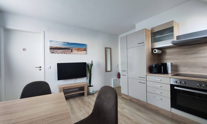 Sindelfingen Apartment | Apartment 'Whitestar' with Wi-Fi