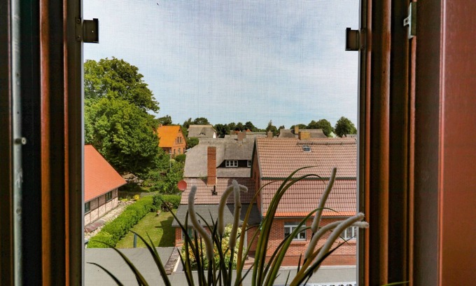 Ostseebad Wustrow Apartment | Apartment with guest WC directly at the harbor of Wustrow