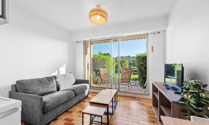 Clair Valon Apartment | Apartment with area, view on the golf of Houlgate