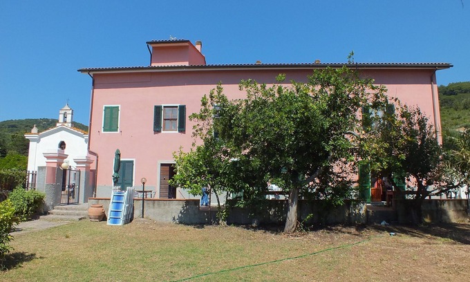 Campo nell'Elba Apartment | Apartment with Large Shared Garden - Apartment CM2b