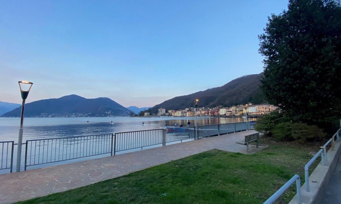Porto Ceresio Apartment | Apartment with lake view for a relaxing vacation