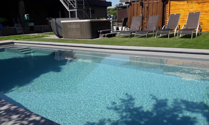 Leopoldsburg Apartment | Apartment with pool jacuzzi 3 bedrooms