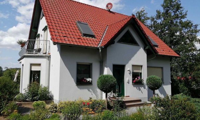 Demmin Apartment | Apartment with south balcony on the beautiful Peene - Apartment with south balcony