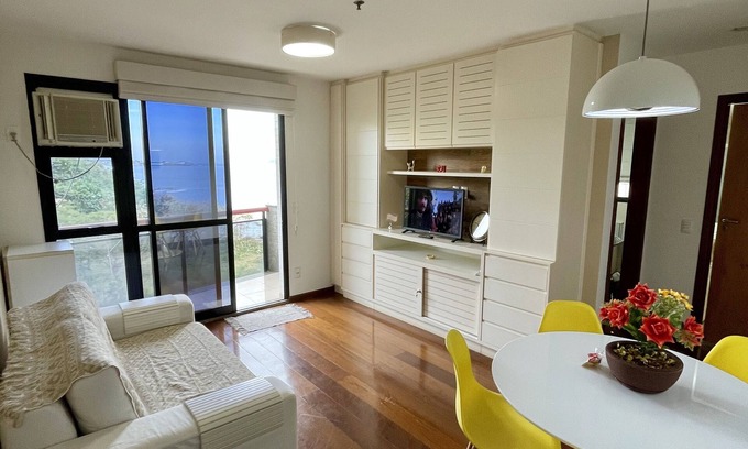 Boa Viagem Apartment | Apartment with Sugar Loaf view, swimming pool, garage, sauna, gym and mini market