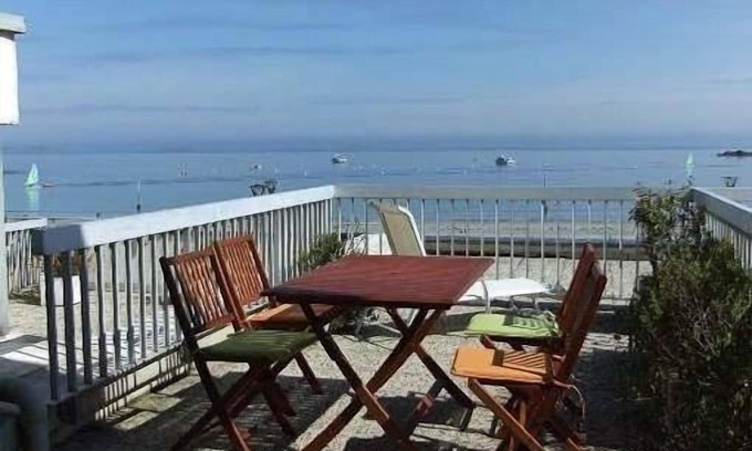 Perros-Guirec Apartment | Apartment with terrace facing the 7 islands, up to 4 people