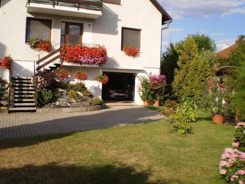 Belkovice-Lastany Apartment | Apartment Za Poštou