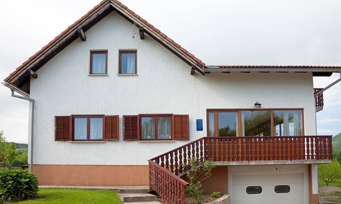 Catrnja Apartment | Apartments and rooms Zoran, (16221), Smoljanac, hr