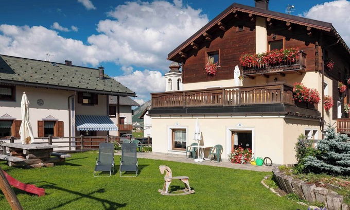 Livigno Apartment | Apartments Baita Aris with Mountain View, Balcony & Wi-Fi