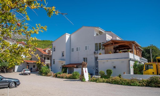Jesenice Apartment | Apartments by the sea Sumpetar, Omis - 2808