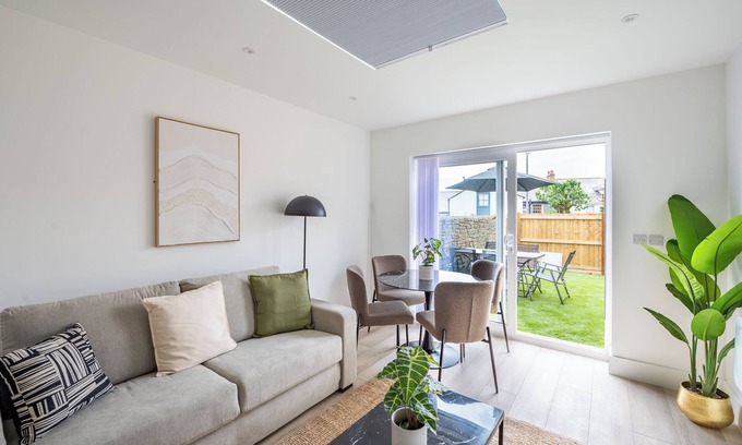 Chysauster Apartment | Apartments of Penzance, Apt 1