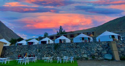 Hunza Hotel | Apex Hotels and Resorts Hussaini